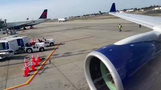 Ground Crew BREAKS Shear Pin During Pushback