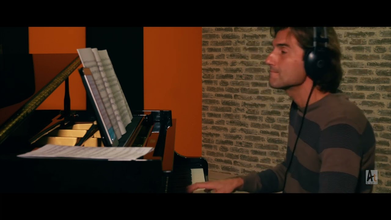 Zefiro by Geoff Warren