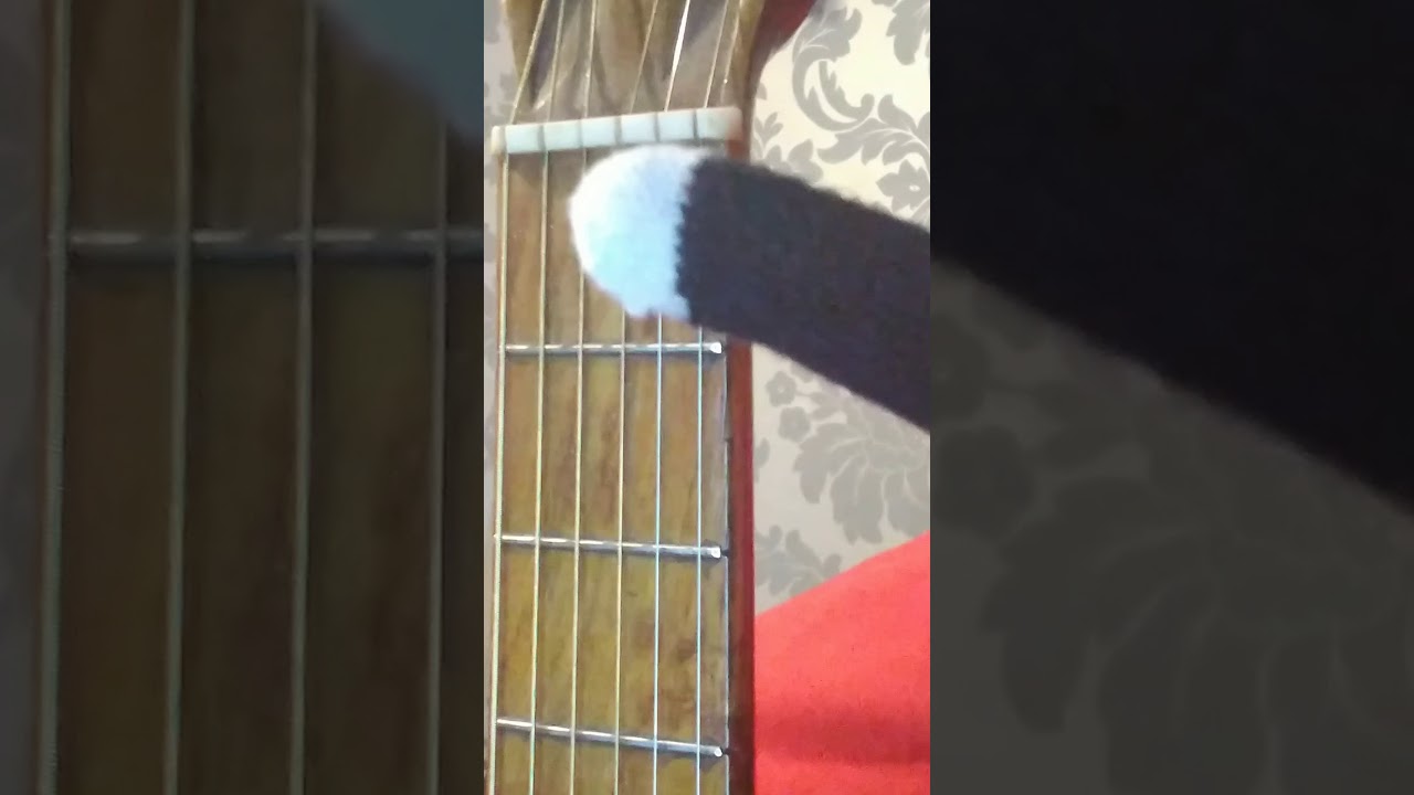 How to play pumped up kicks riffs on guitar (1) - YouTube