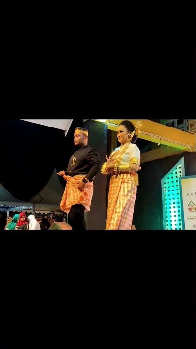 Juara Lomba Fashion Pakaian Adat Mandar Festival Sipamandar Majene tahun 2022