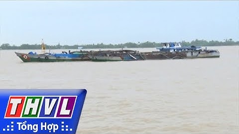 THVL | Công an Vĩnh Long bắt quả tang sà lan “khủng” hút cát sông không phép