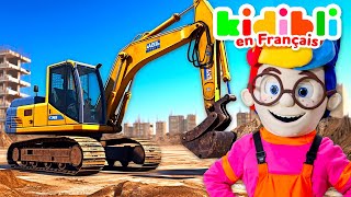 Les Enfants Construisent Avec Des Pelleteuses Les Enfants Font Semblant De Jouer Kidibli