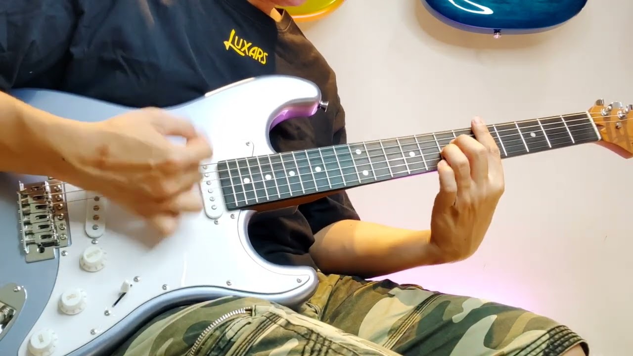 BUSKER'S BST Stratocaster | REVIEW By Phương Nguyễn Thanh - YouTube