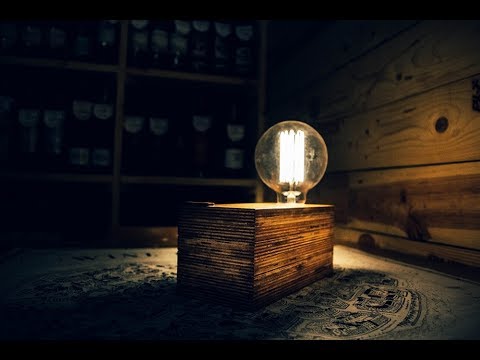Video: Ձեղնահարկի լամպ (32 լուսանկար). Ջրանցքից պատրաստված ջահ ձեր սեփական ձեռքերով, կախազարդ կամ պատի լամպ `պատրաստված փայտից