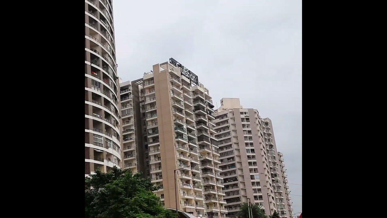 किसी भी HIgh Rise Society में Flat खरीदते Time सस्ते और महंगे के चक्कर