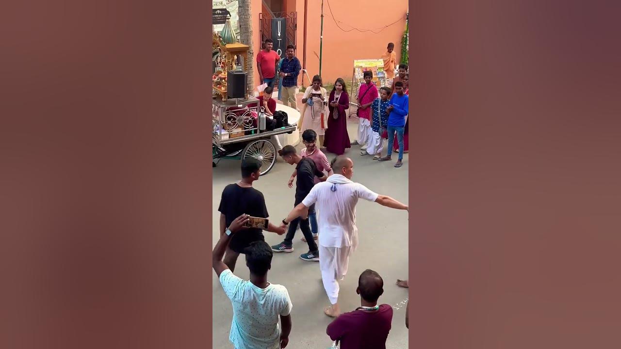 Radhe Radhe Japa Karo #radheradhe #radhe #krishna #kirtan #iskcon #viral #vrindavn #govinda #shorts