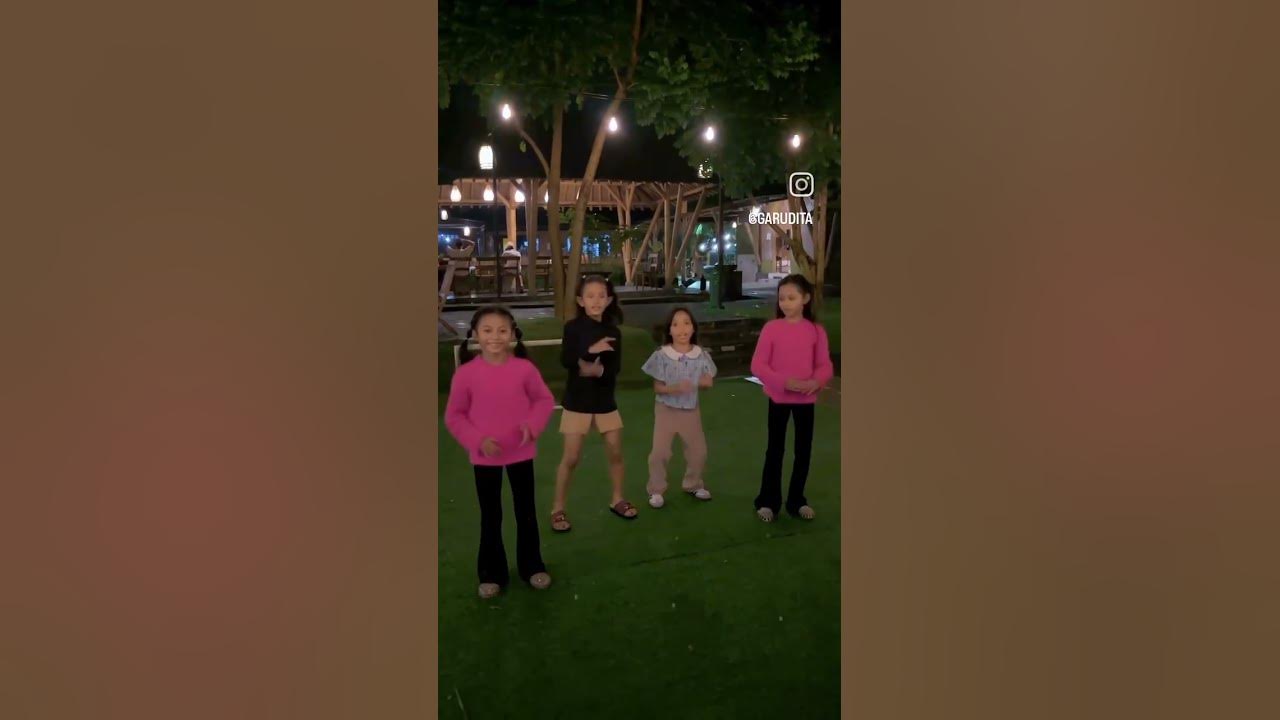 aluna dan amanda dance sama qairin dan leika @alunadanamanda @leikagarudita aluna dan amanda dance sama qairin dan leika @alunadanamanda @leikagarudita