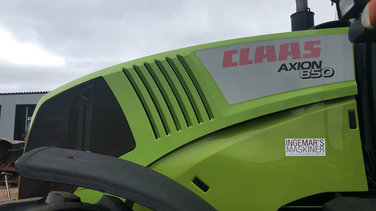 Lantbrukstraktor Claas AXION 850 med frontlyft