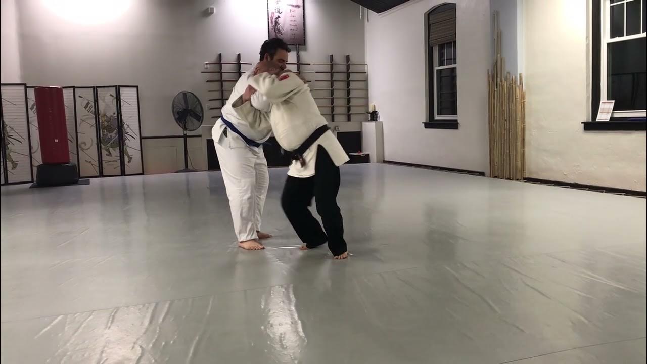 Rear choke kokyu nage (breath throw) aikido rearchoke YouTube