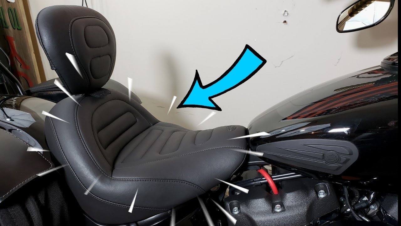Mustang Standard Touring Solo Seat Youtube