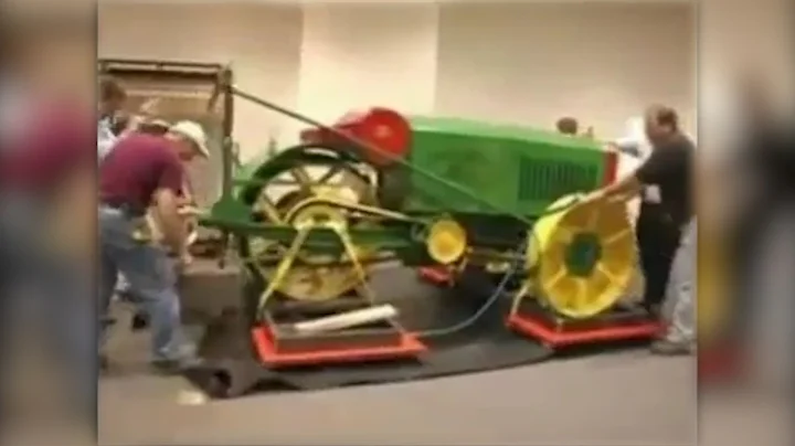 John Deere 1918 "Dain" Tractor -  Lincoln Museum