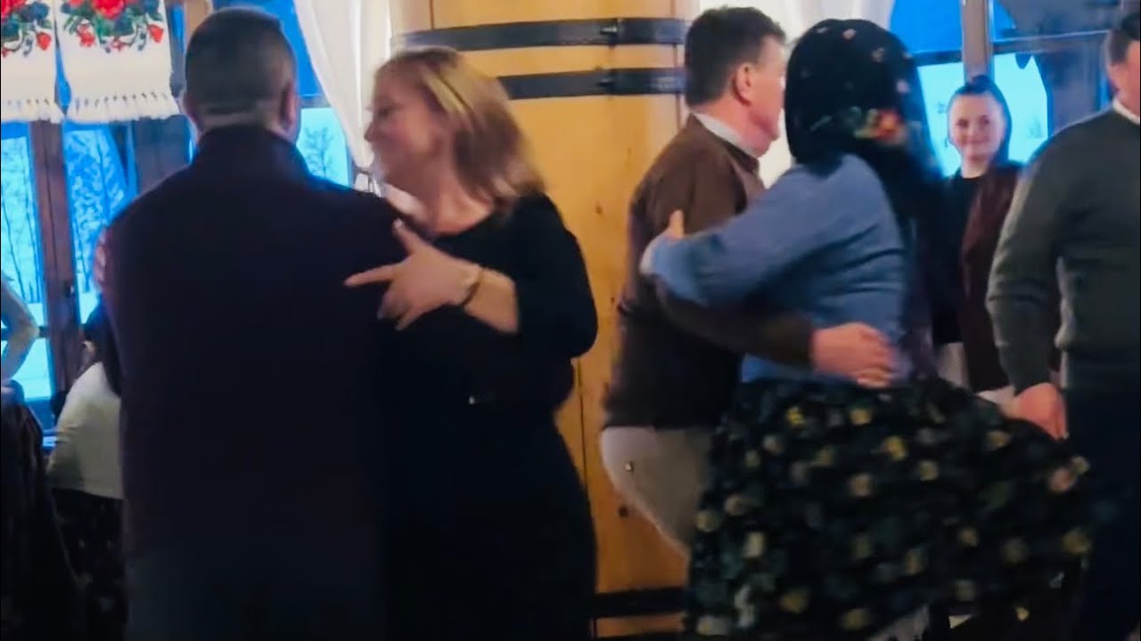 Învârtita și tropotita maramureșeană.🥰 [Full Video] HD