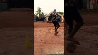 Skill ⚽🥶 Trap 🪤 tutorial #football #usashorts #soccer