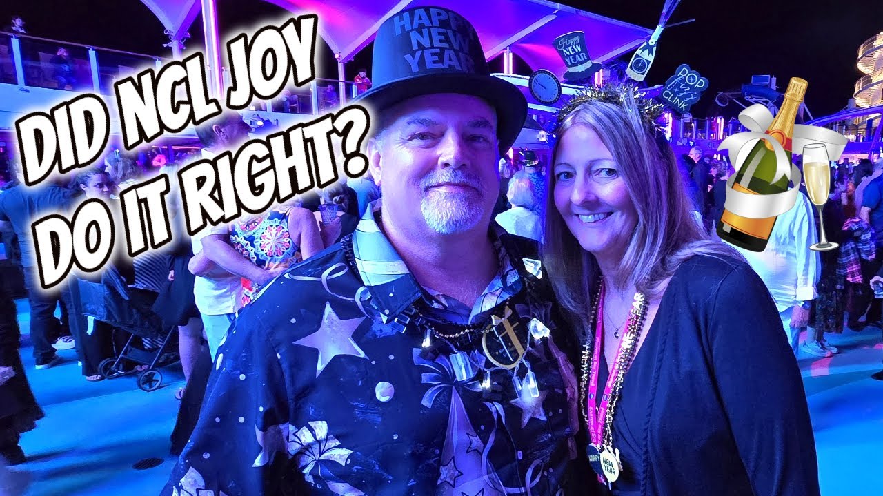NEW YEAR'S EVE ON A CRUISE SHIP | NORWEGIAN JOY | Dinner and Celebration