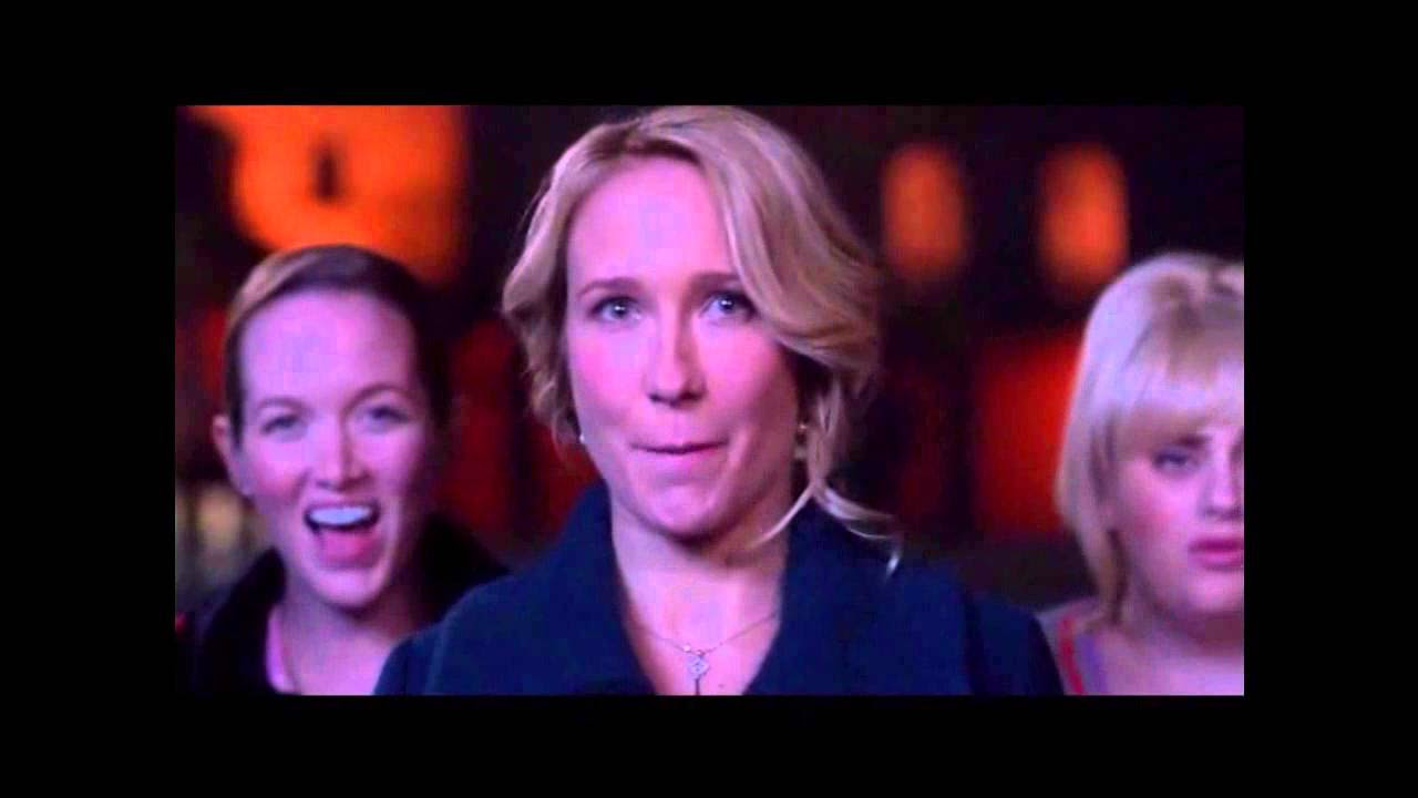 Barden Bellas- Just The Way You Are x Just A Dream Medley (Pitch Perfect 1)