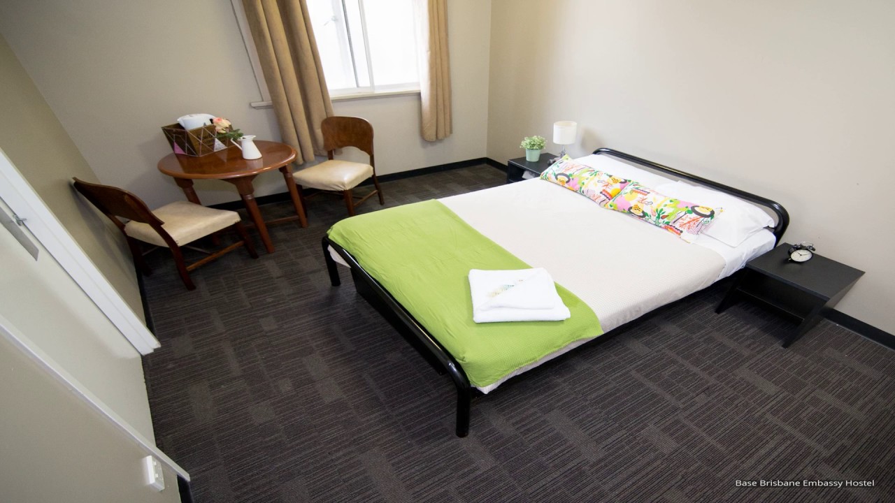 Base Brisbane Embassy Hostel