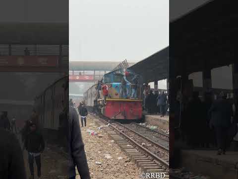 The Arrival°🚂༄||RRBD #dhaka #airport #railway #station #traintravel #trainvideo #viraltrains #rail