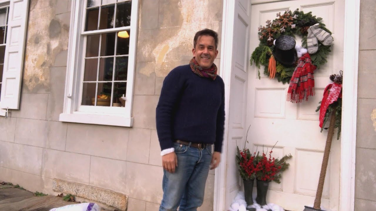 Meet Mr. Christmas | Interior Designer Helping Transform Homes For The Holidays On Netflix | Rachael Ray Show