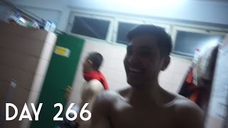 Download lagu Day 266 Mandi bareng dan latian basket kus jadi alumni Day 266 Mandi bareng dan latian basket kus jadi alumni