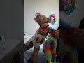 parte 1 huggy wuggy viendo el sótano