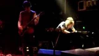 Chikinki - Hate Tv Live