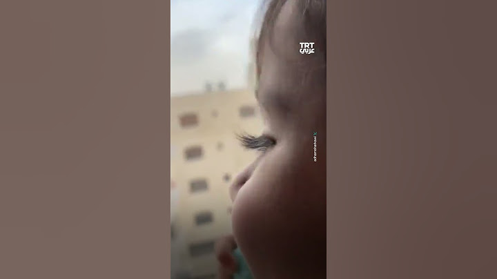 ردة فعل طفلة بعد رؤية شبيه "أبو عبيدة"