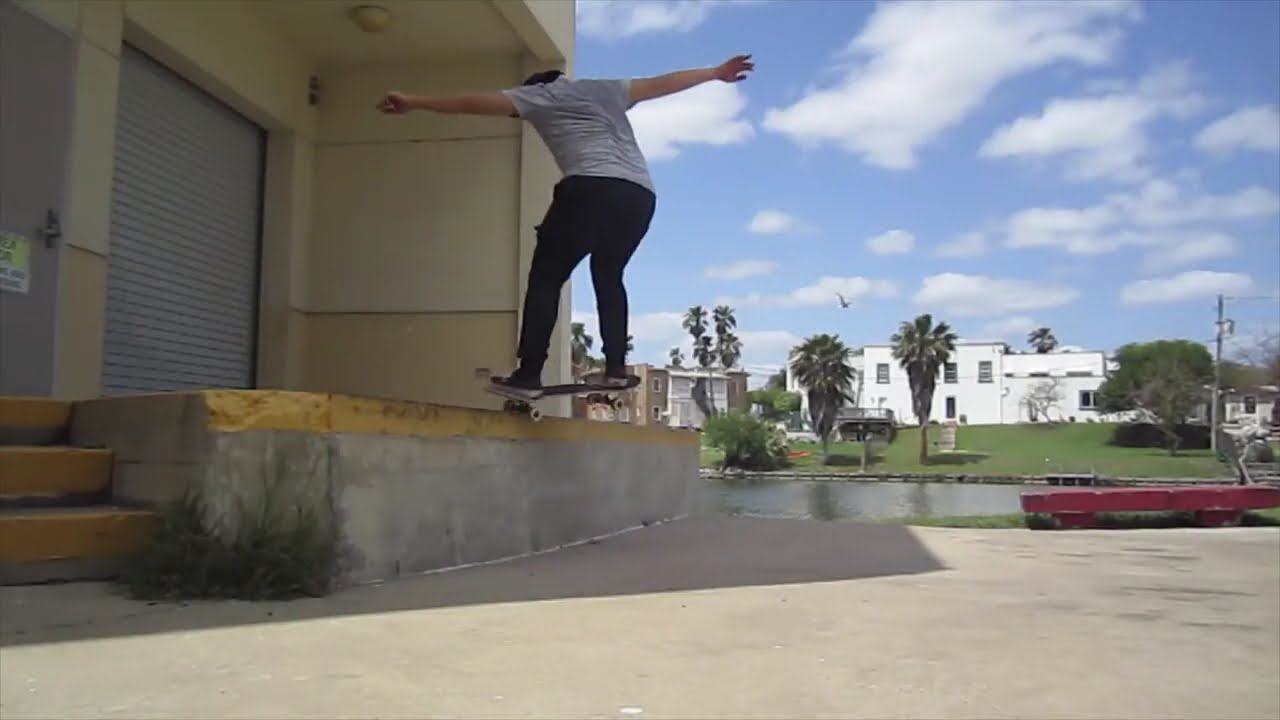 Skateboarding Dean Porter Park Easter Weekend (Brownsville, Tx) YouTube