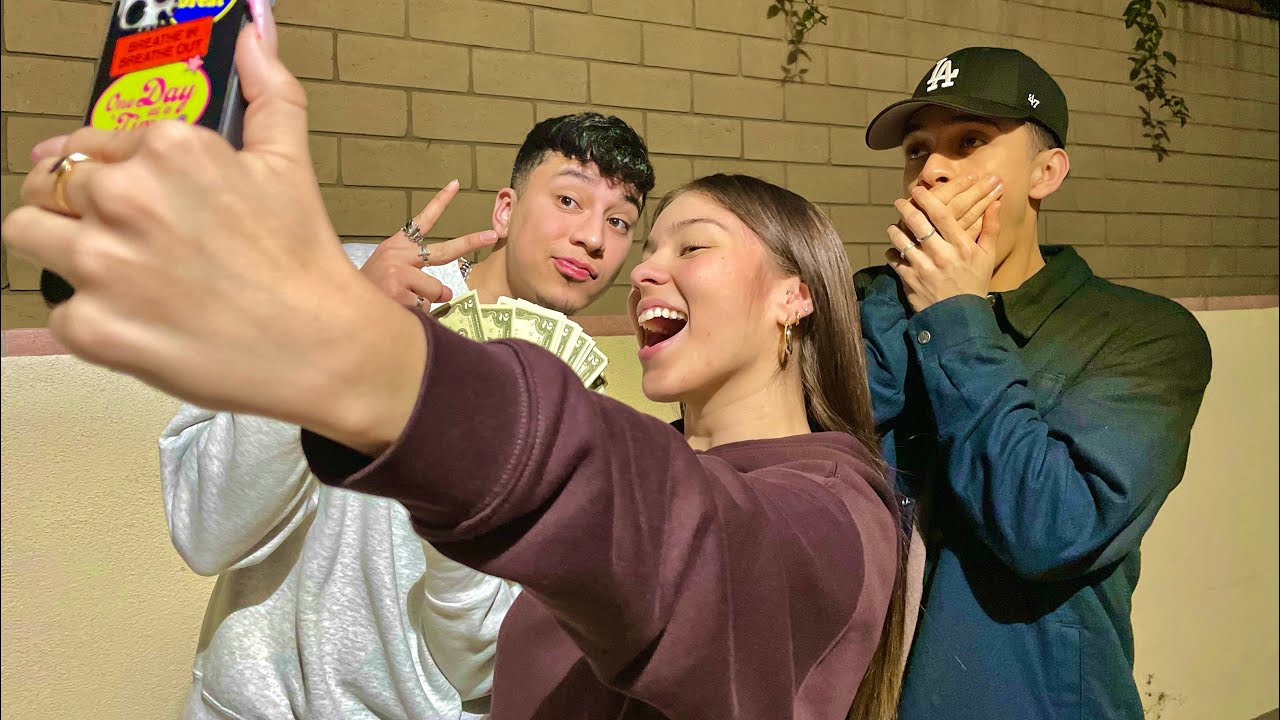 GIVING ANYONE THAT RECOGNIZES ME MONEY FOR 24HRS!!!