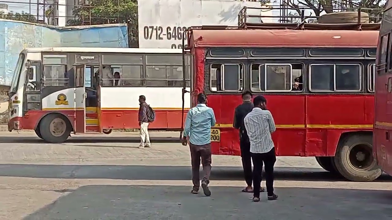 Buldhana Msrtc Bus Stand #msrtc #bus #travel #vehicles #transport #lalpari #vidarbha #buldhana #old 