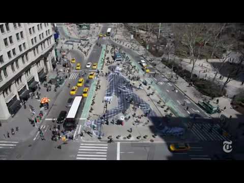 GG - Walker in New York City (timelapse)
