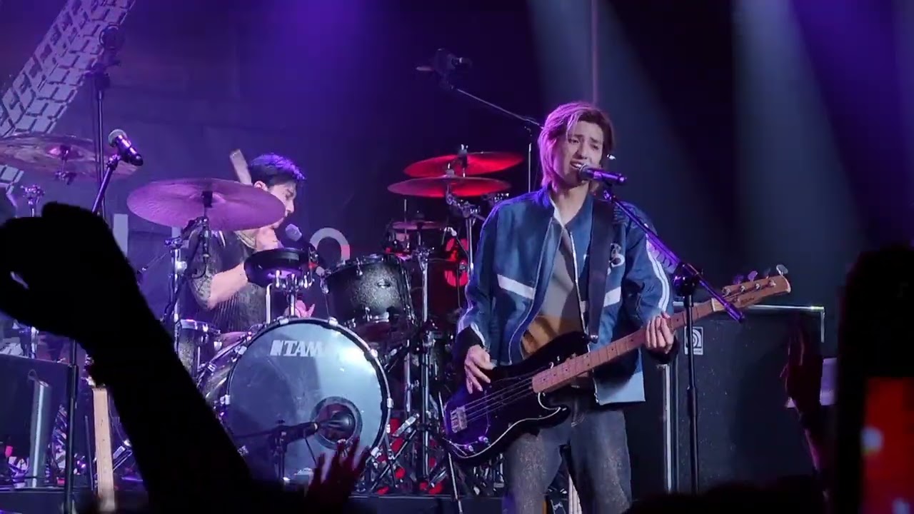 Xdinary Heroes - The Great Escape (Original by: Boys Like Girls) [Madrid FANCAM 20231117]