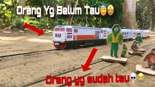 Seconds of CC201 train hitting 4 people in Karawang ‼️ - Train miniature stop motion
