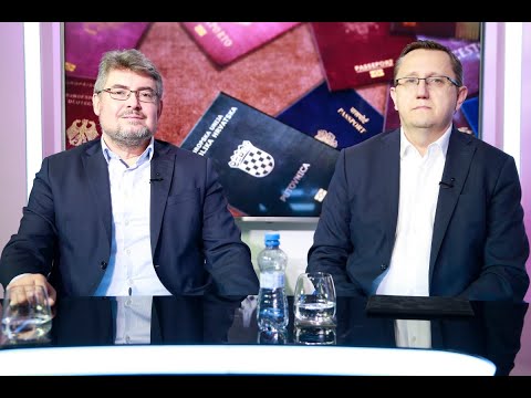 Slovensko v zahraničnej politike tápe. Veľmi na to doplatíme, varujú odborníci Strážay a Marton