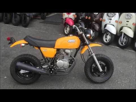 バイク APE50 ホンダ（HONDA）2003年 Ape50 Deluxe・カラーチェンジのカタログ情報
