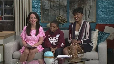 Elena Bell & Debra Swank - Meet a Feathery Friend ...