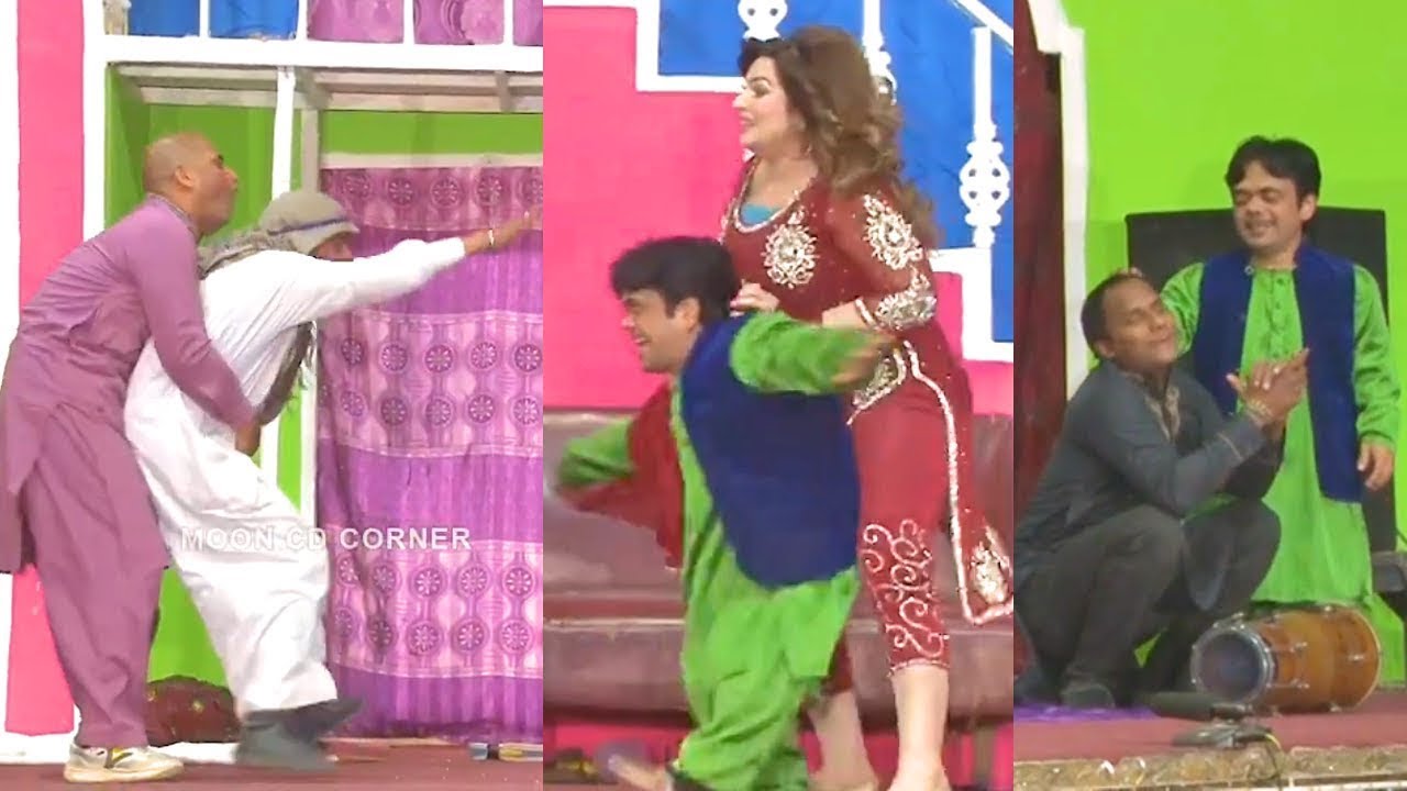 Vicky Kodu And Saira Mehar With Shoka Shakotia Stage Drama Sohne Log