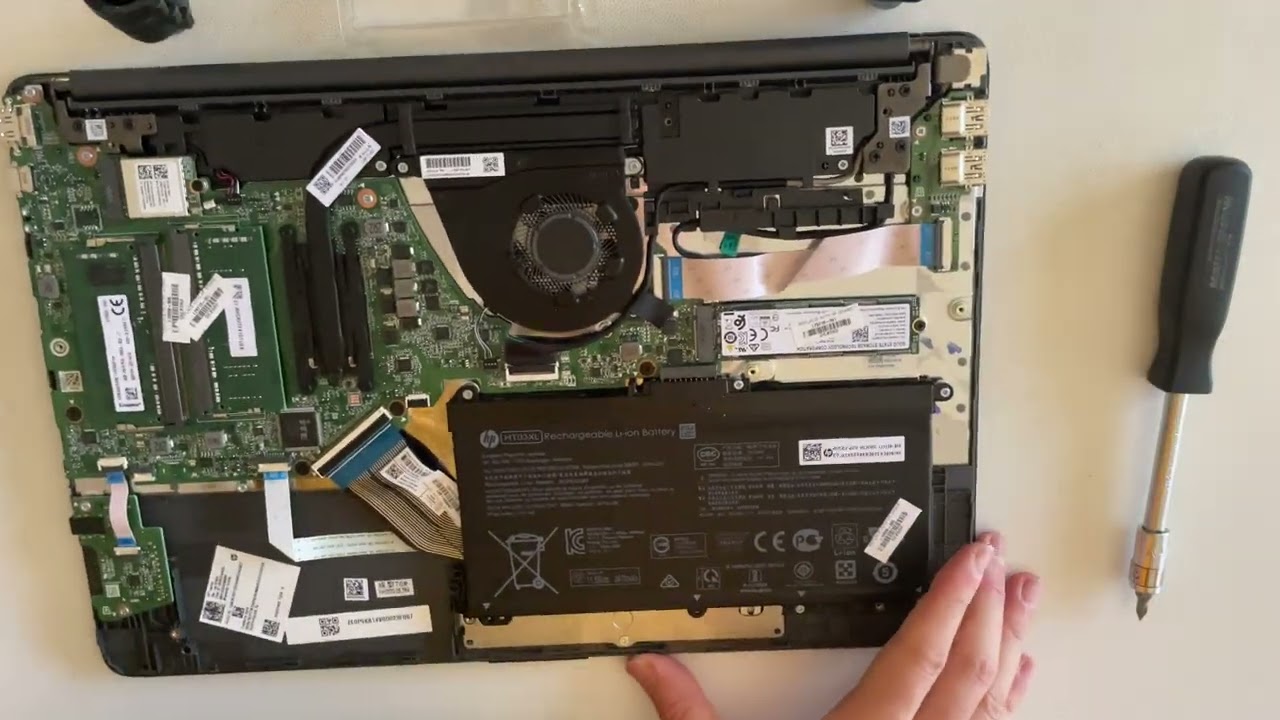HP Laptop 15s eq1 UPGRADE RAM SSD - YouTube