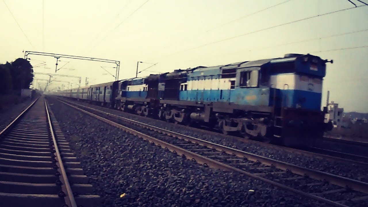 Train.No-11068 Saket express running 4 hours late,audio mix with tareffan song