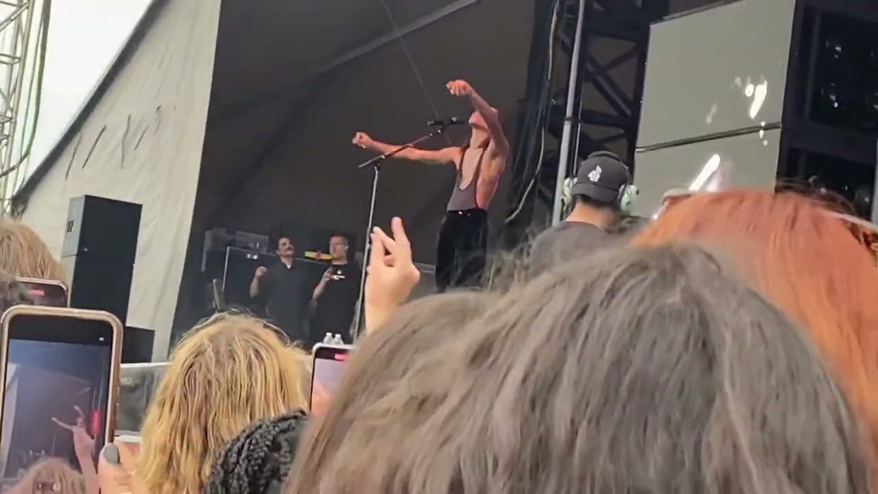 Steve lacy - Give you the world (LIVE) 6/25/2023