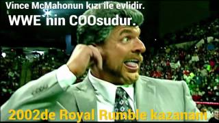 Triple H Kimdir ?