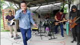 Philippine Axel Rose - 'Sweet Child 'O' Mine' cover by 'NMB.