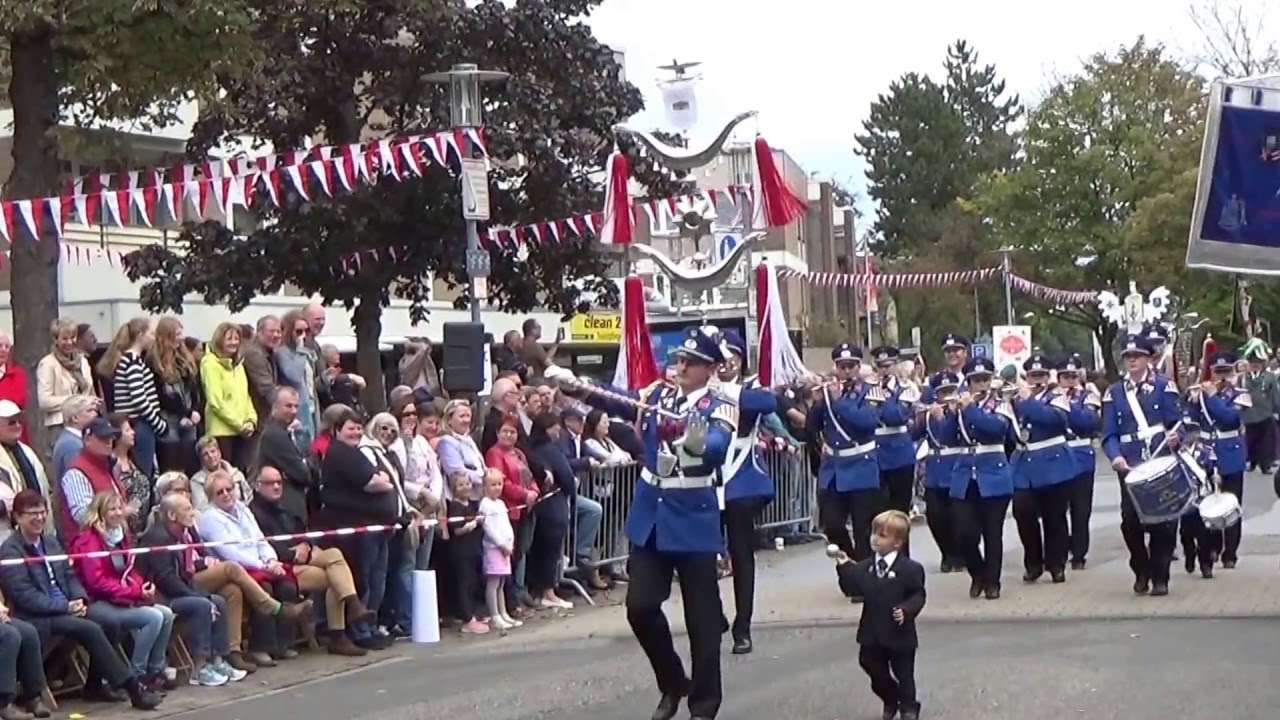 Bundesschützenfest  Büttgen  der große  Festzug  2015  II.