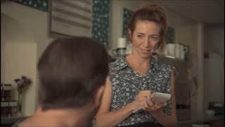 Download lagu After Life: Ricky Gervais - Cafe Scene, Fish Fingers & Beans