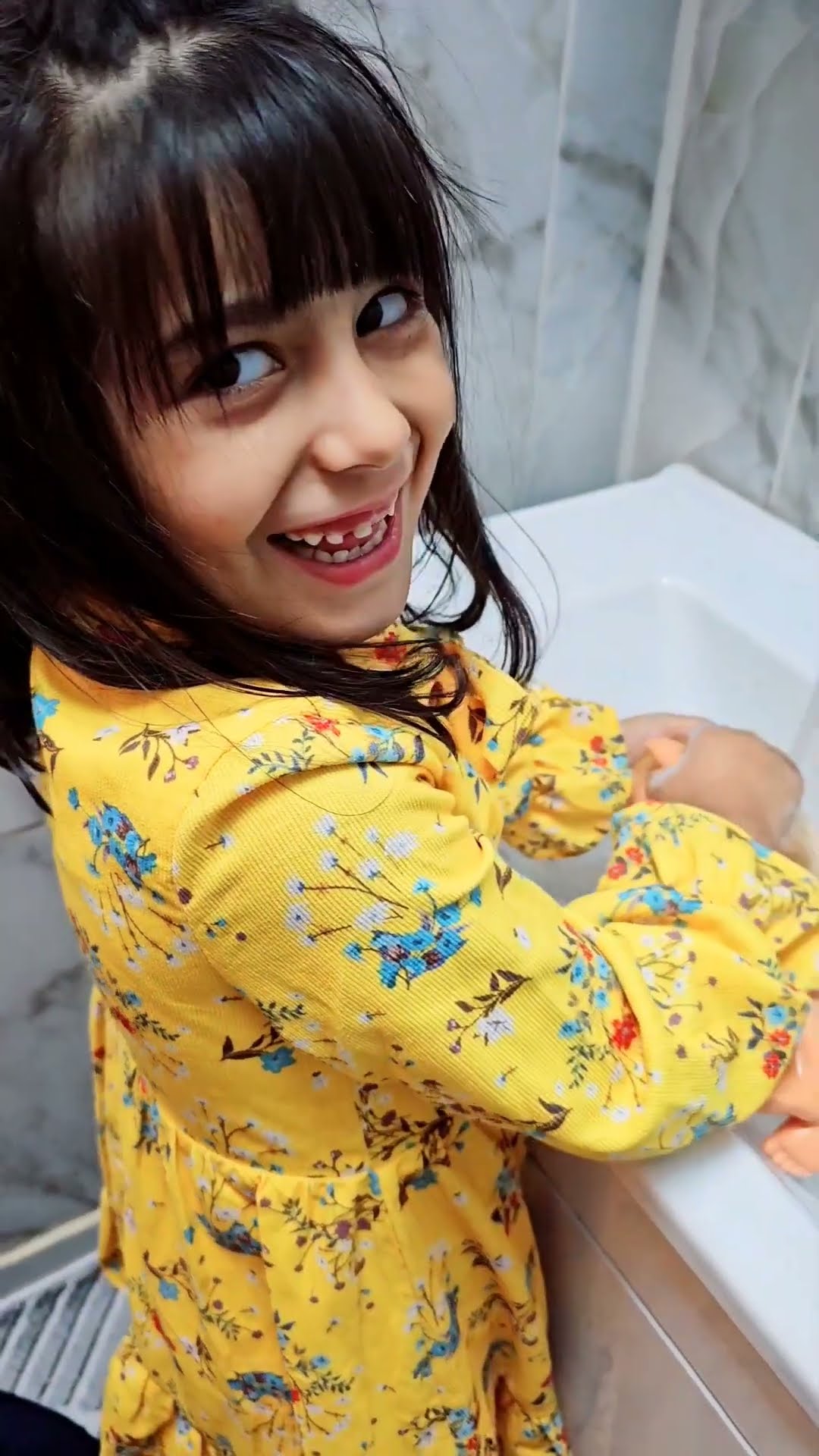 ليليان حممت لعبتها