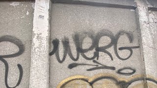 Graffiti bombing#9 (graffiti chrome and lots of tagging)