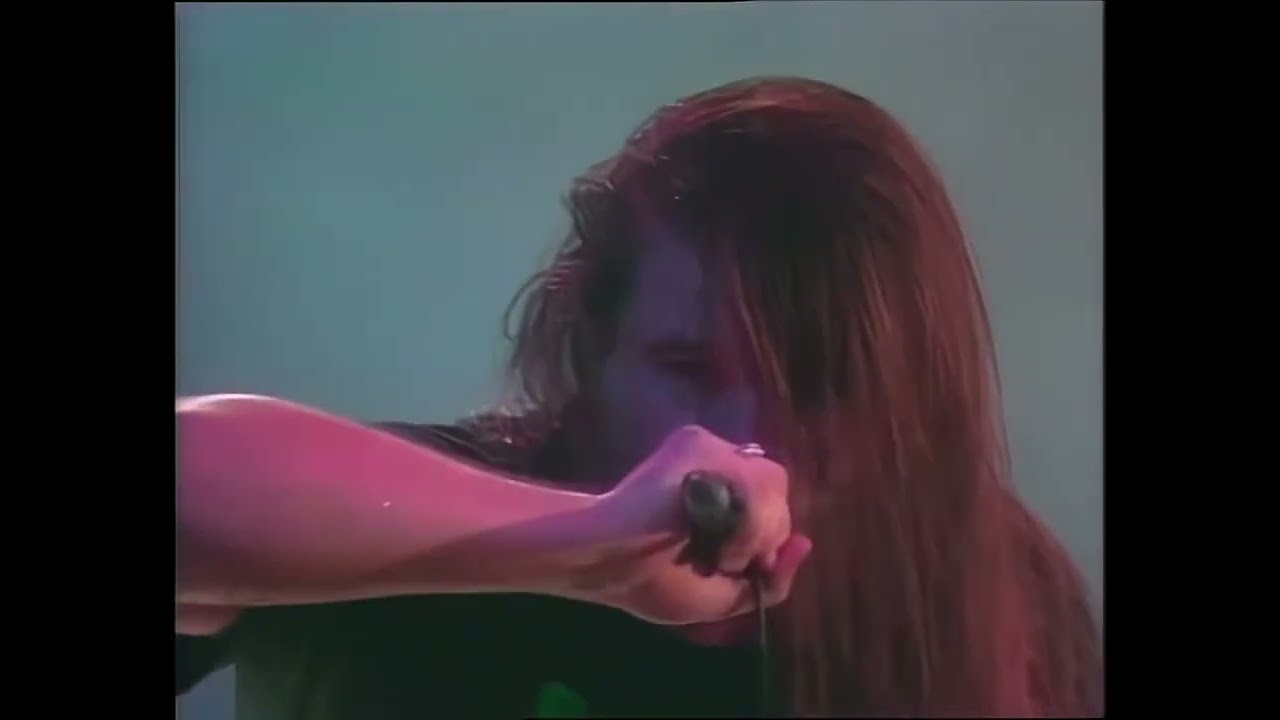 CANNIBAL CORPSE  "Pulverized" live 1996
