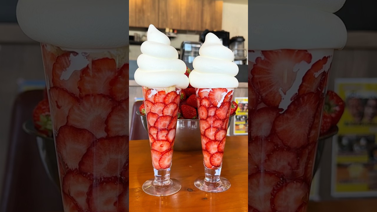 Strawberry-Loaded Shortcake Parfait 🍰#japanesefood #sweets