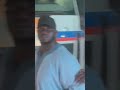 gest noble de balla gaye qui distribue des ndogou dans la rue de guediawaye