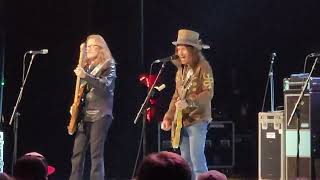 Blackberry Smoke-Shake Your Magnolia