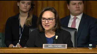 Senator Fischer Questions Witnesses on Compensation for College Athletes